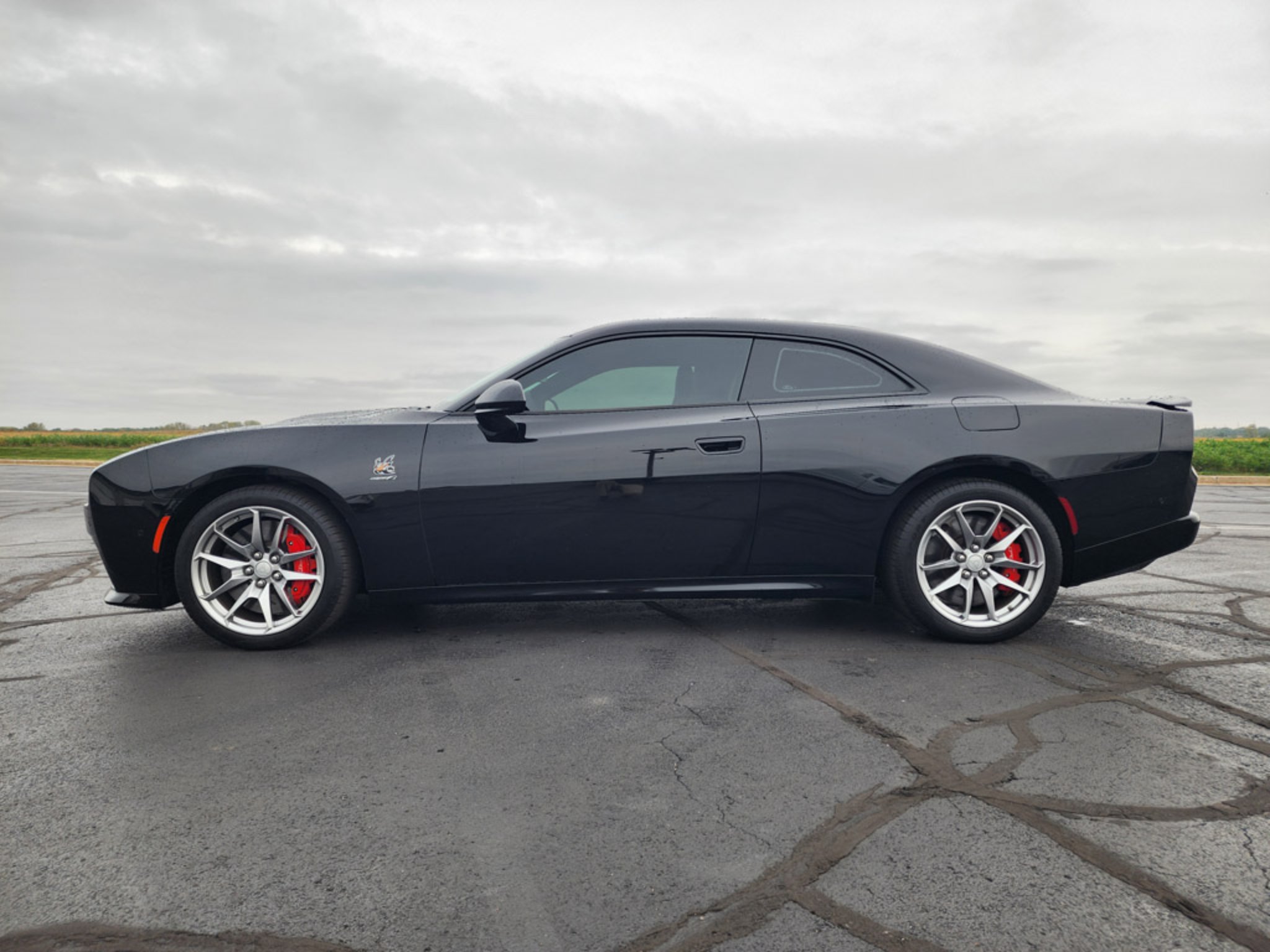 Used 2024 Diamond Black Crystal Pearlcoat Dodge Scat Pack image 8