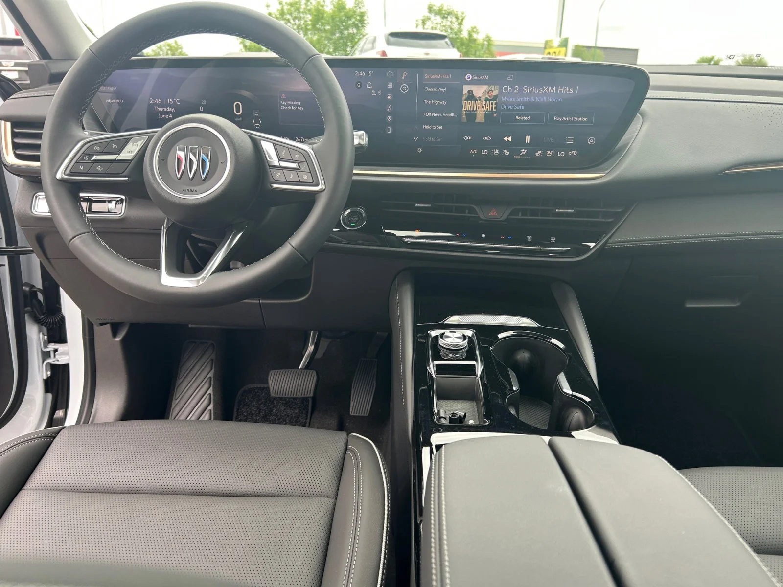 New 2026 Iridescent White Tricoat Buick Avenir AWD image 21