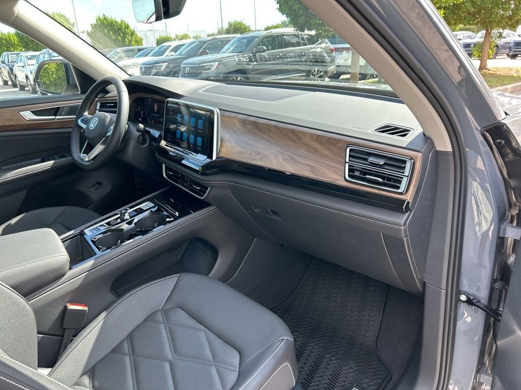 2026 Volkswagen Atlas SE w/Tech - Photo 43