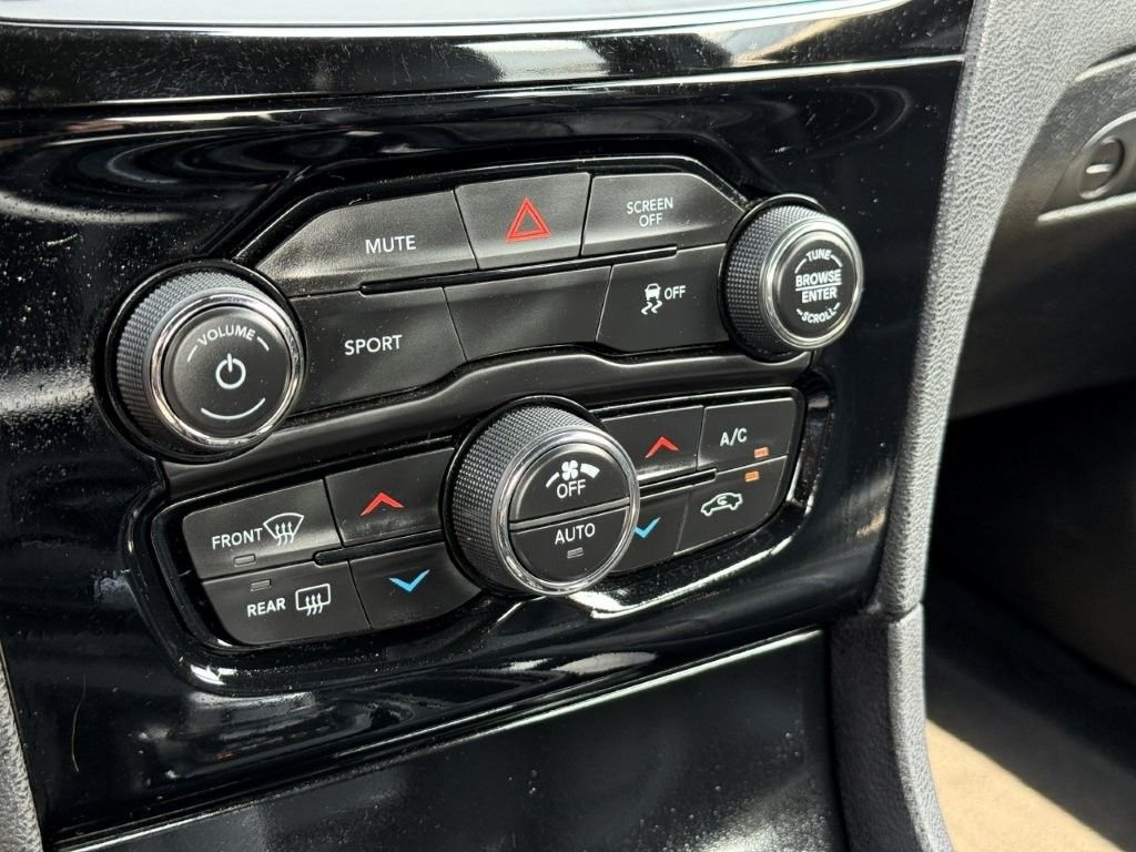 Used 2019 Gray Chrysler S image 29