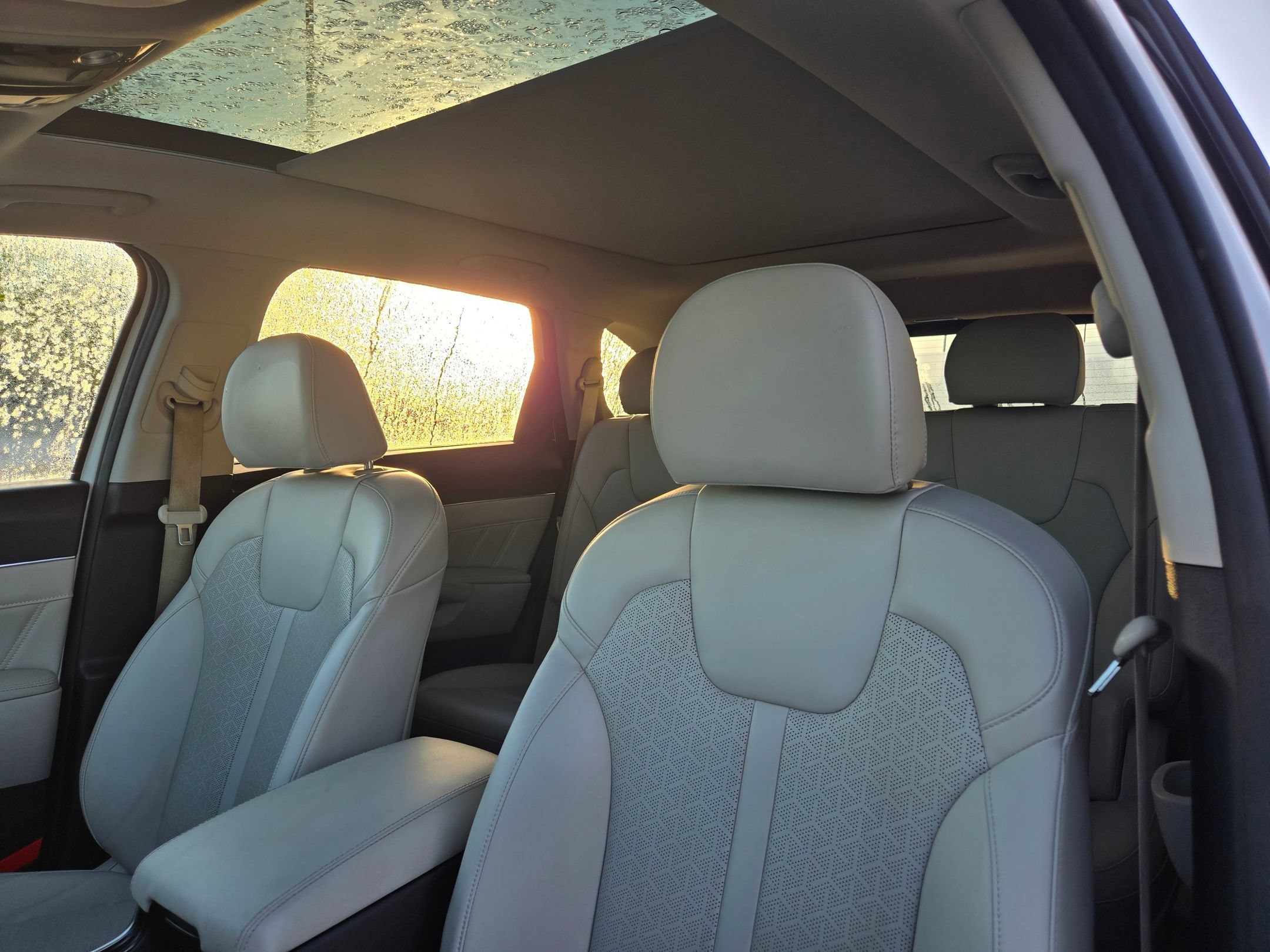 Used 2023 Glacial White Pearl Kia SX image 23