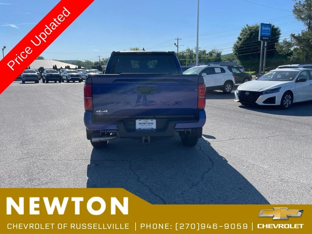 Used 2025 Blue Toyota SR5 image 23