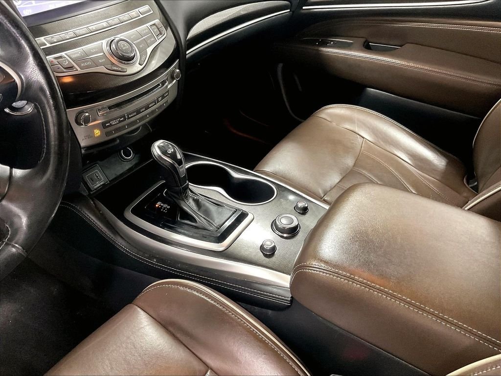 Used 2019 Black INFINITI LUXE image 21