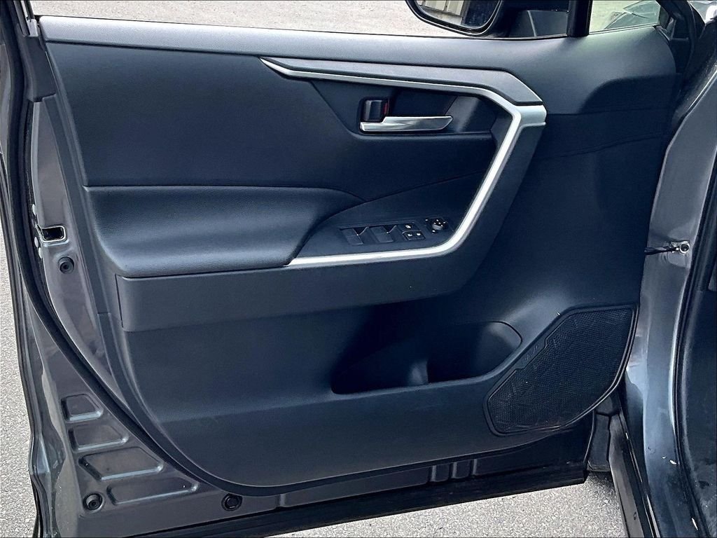 Used 2023 Magnetic Gray Metallic Toyota SE image 9