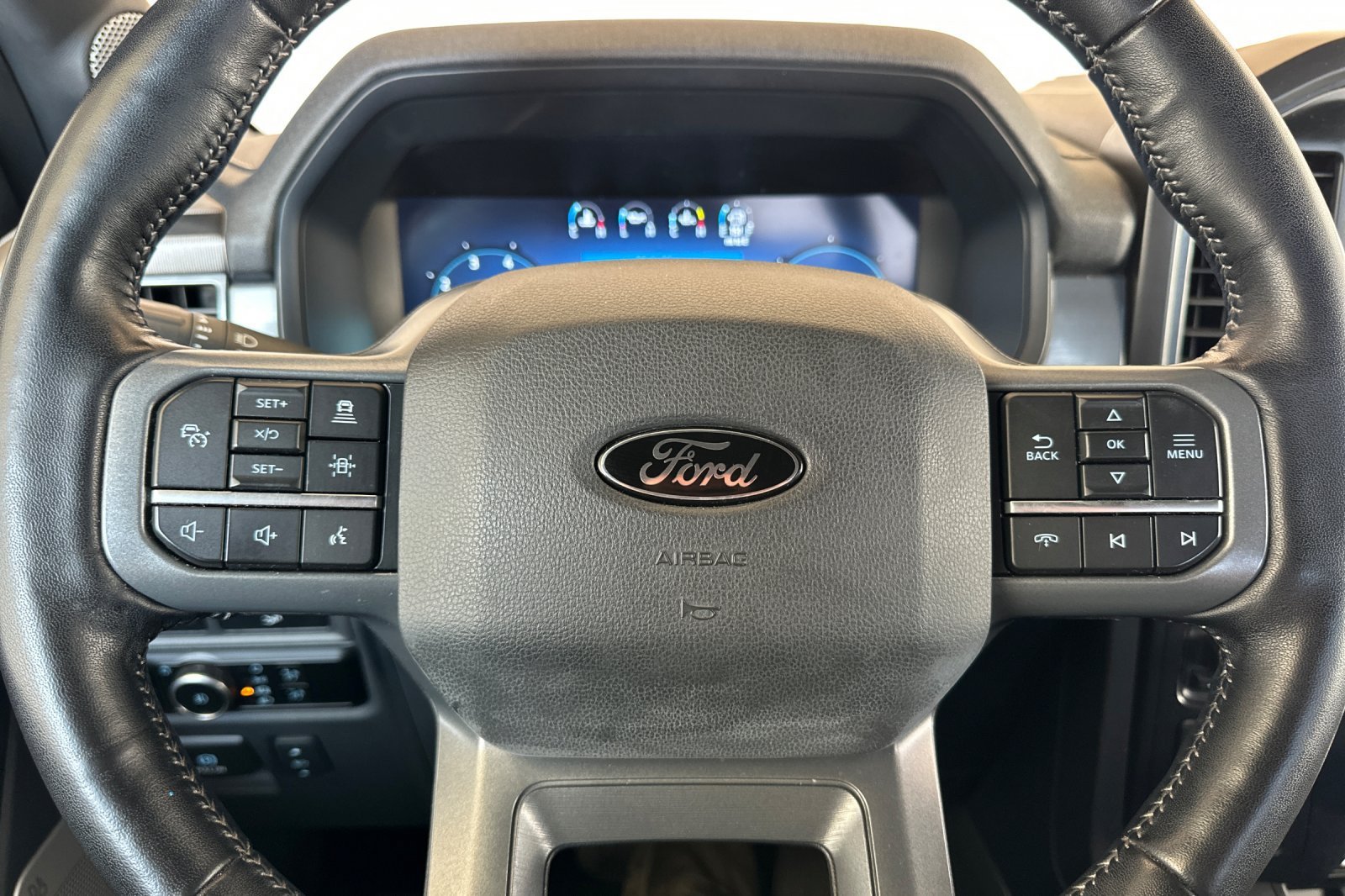 Used 2024 White Ford Lariat image 25