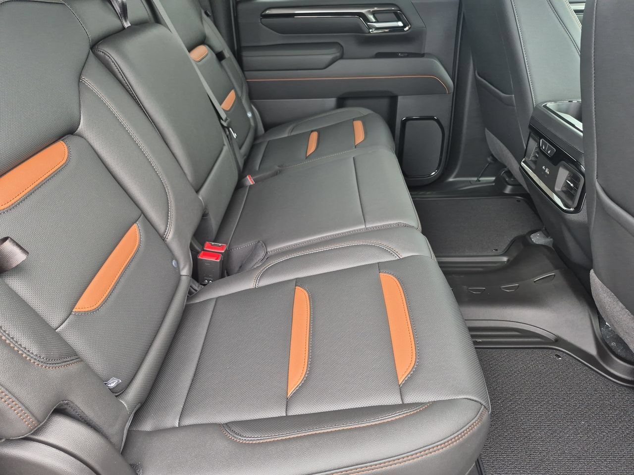 2026 GMC Sierra 2500HD AT4 - Photo 26