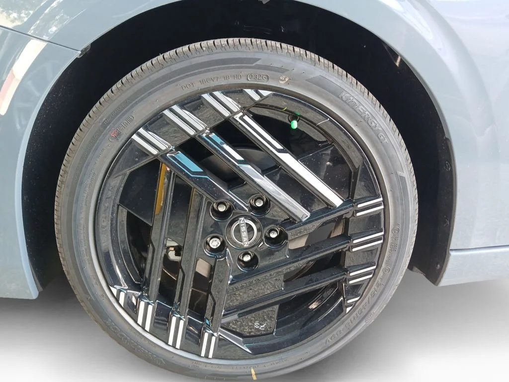 New 2026 Gray Nissan SR image 9