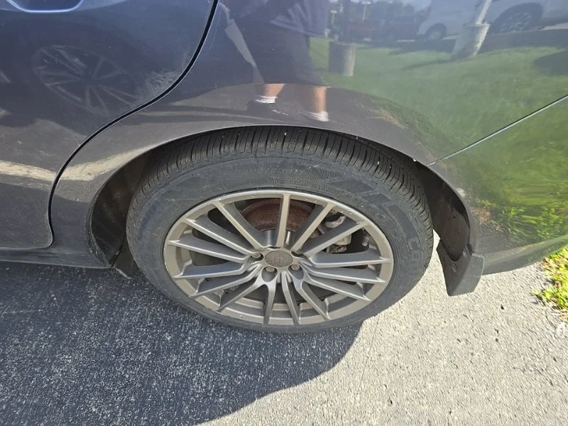 Used 2017 Gray Subaru 2.0i image 10
