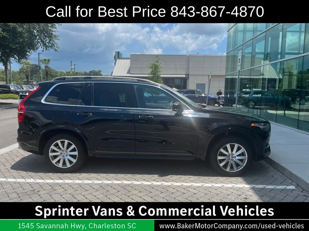 Used 2018 Onyx Black Metallic Volvo T5 Momentum image 4