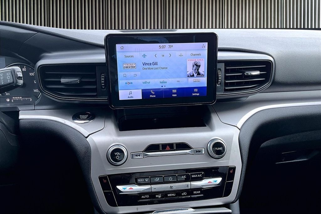 2022 Ford Explorer XLT - Photo 7