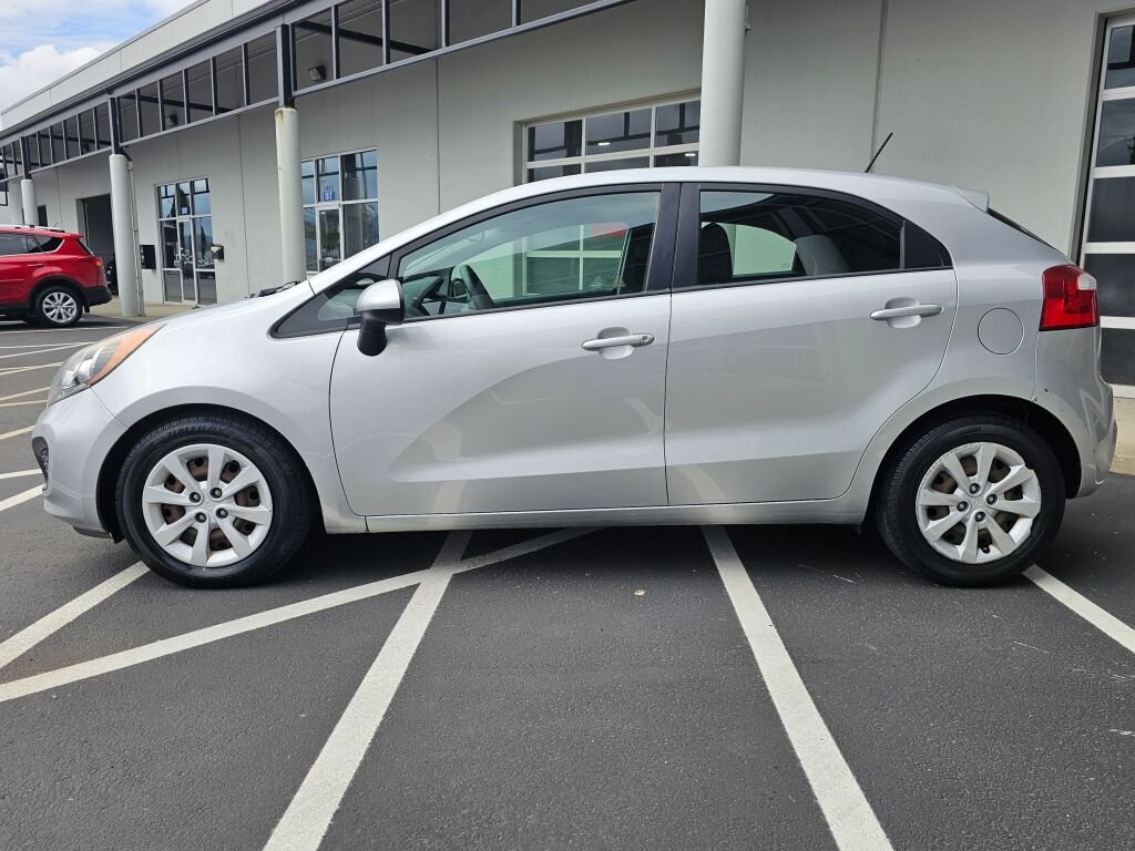 Used 2013 Kia Rio 5-Door LX with VIN KNADM5A39D6299810 for sale in Burlington, WA