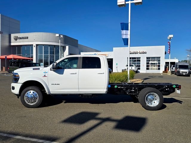 New 2026 Bright White Clearcoat RAM Tradesman image 8
