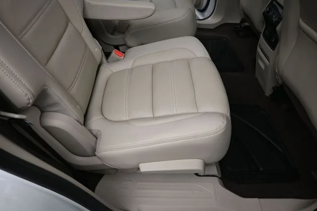 Certified Used 2019 White Frost Tri-Coat GMC Denali image 28