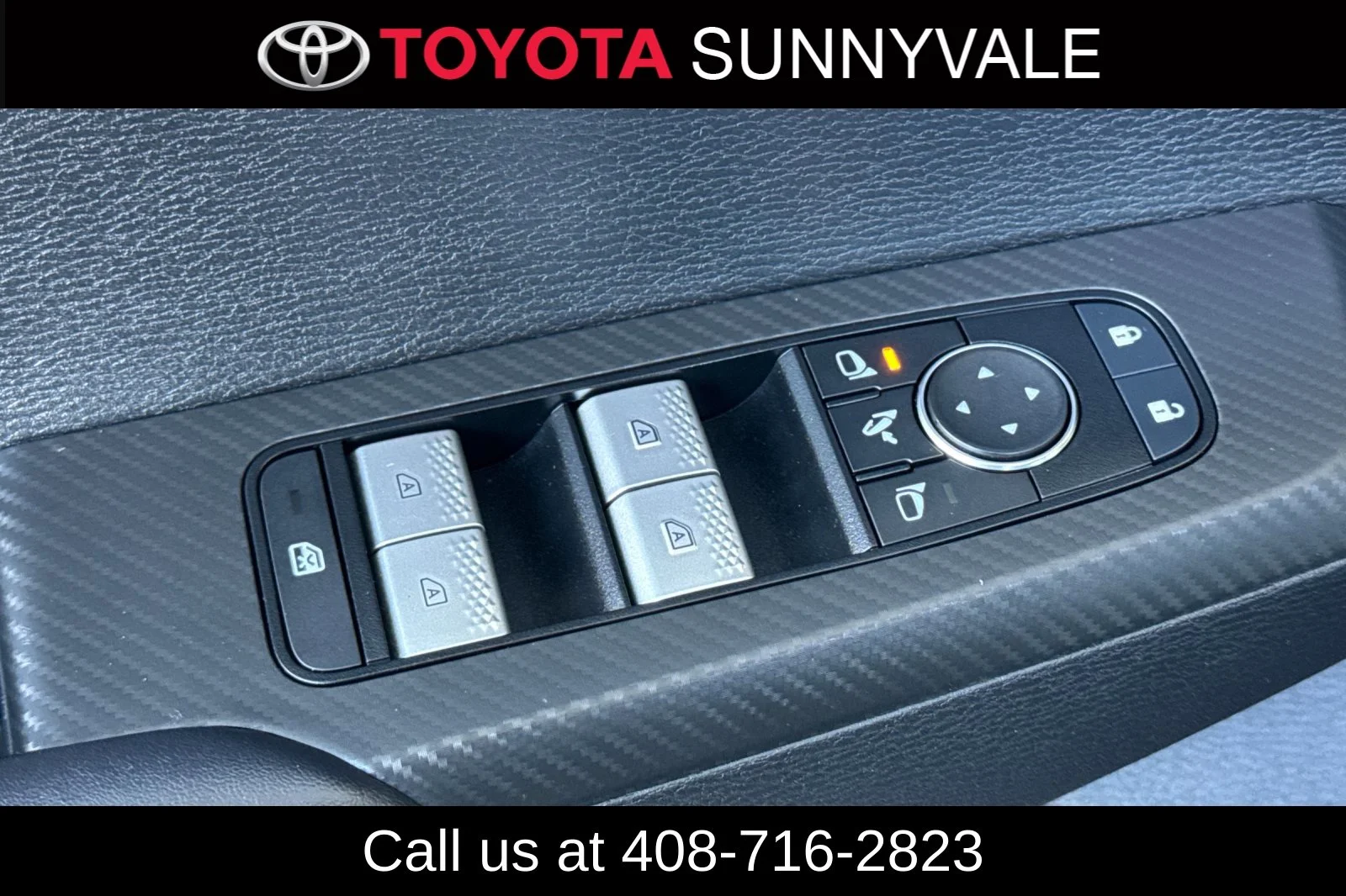 Used 2025 Black Mitsubishi SE image 28
