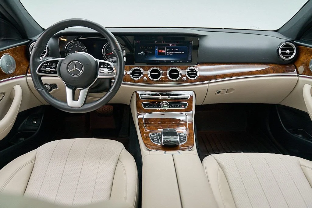 Used 2019 White Mercedes-Benz E 450 image 31