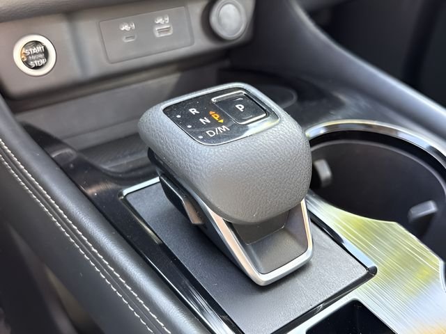 Used 2023 Gray Nissan SL image 10