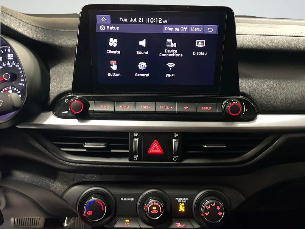 Used 2023 Black Kia LX image 33