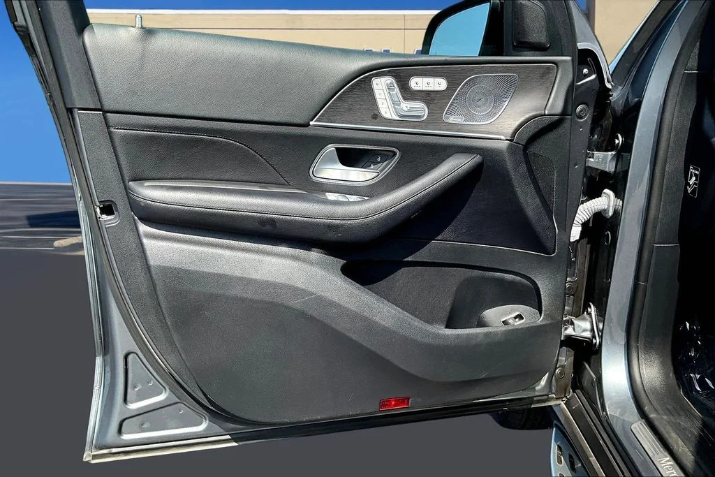 Used 2023 Mojave Silver Metallic Mercedes-Benz GLS 450 image 22