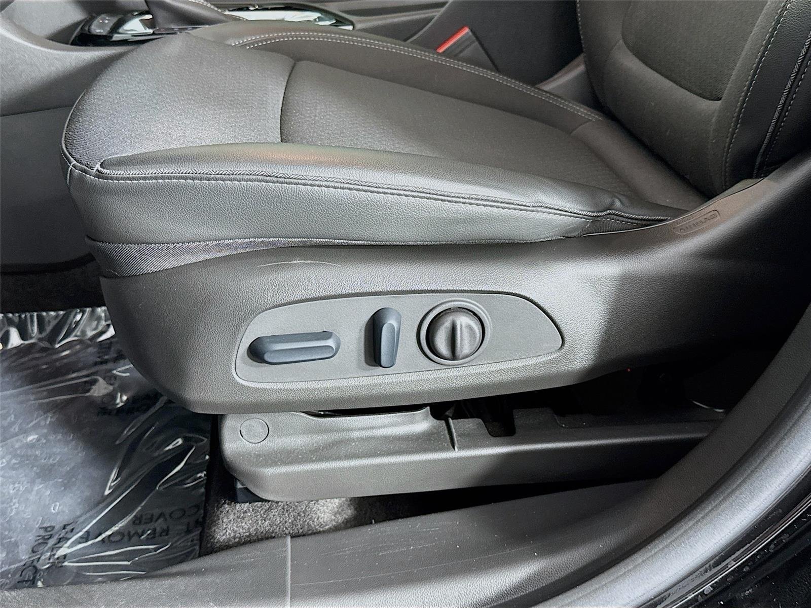 Used 2023 Ebony Twilight Metallic Buick Select image 19