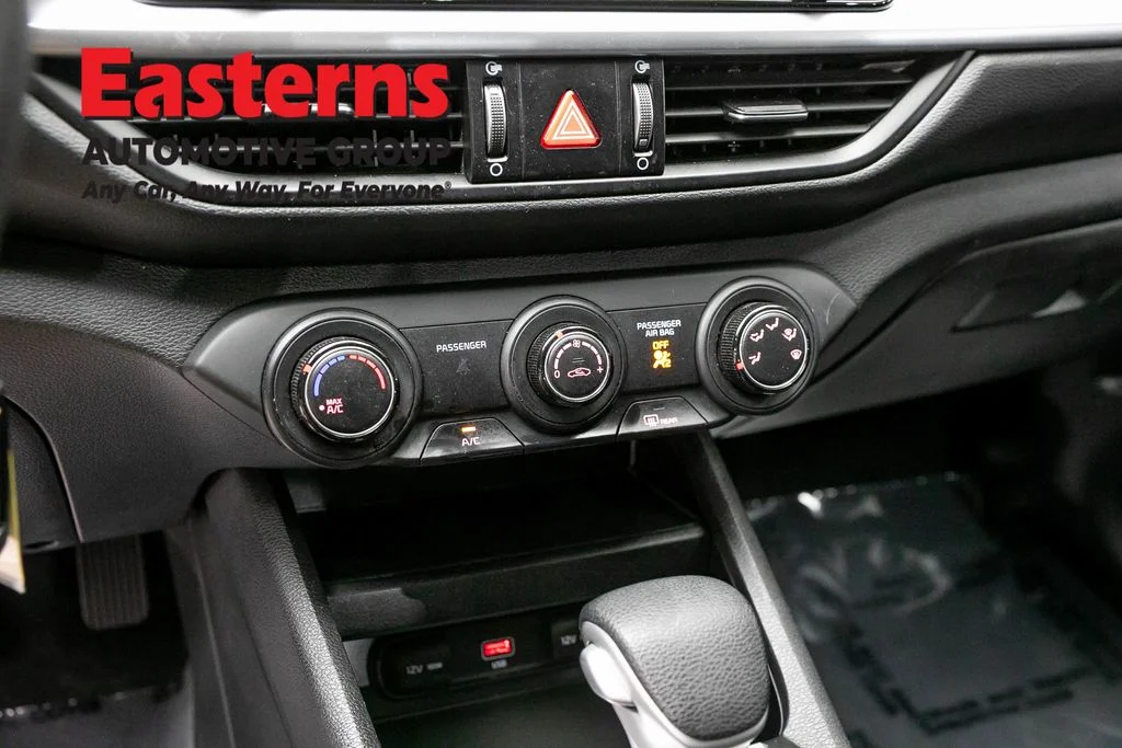 Used 2023 Black Kia LXS image 20