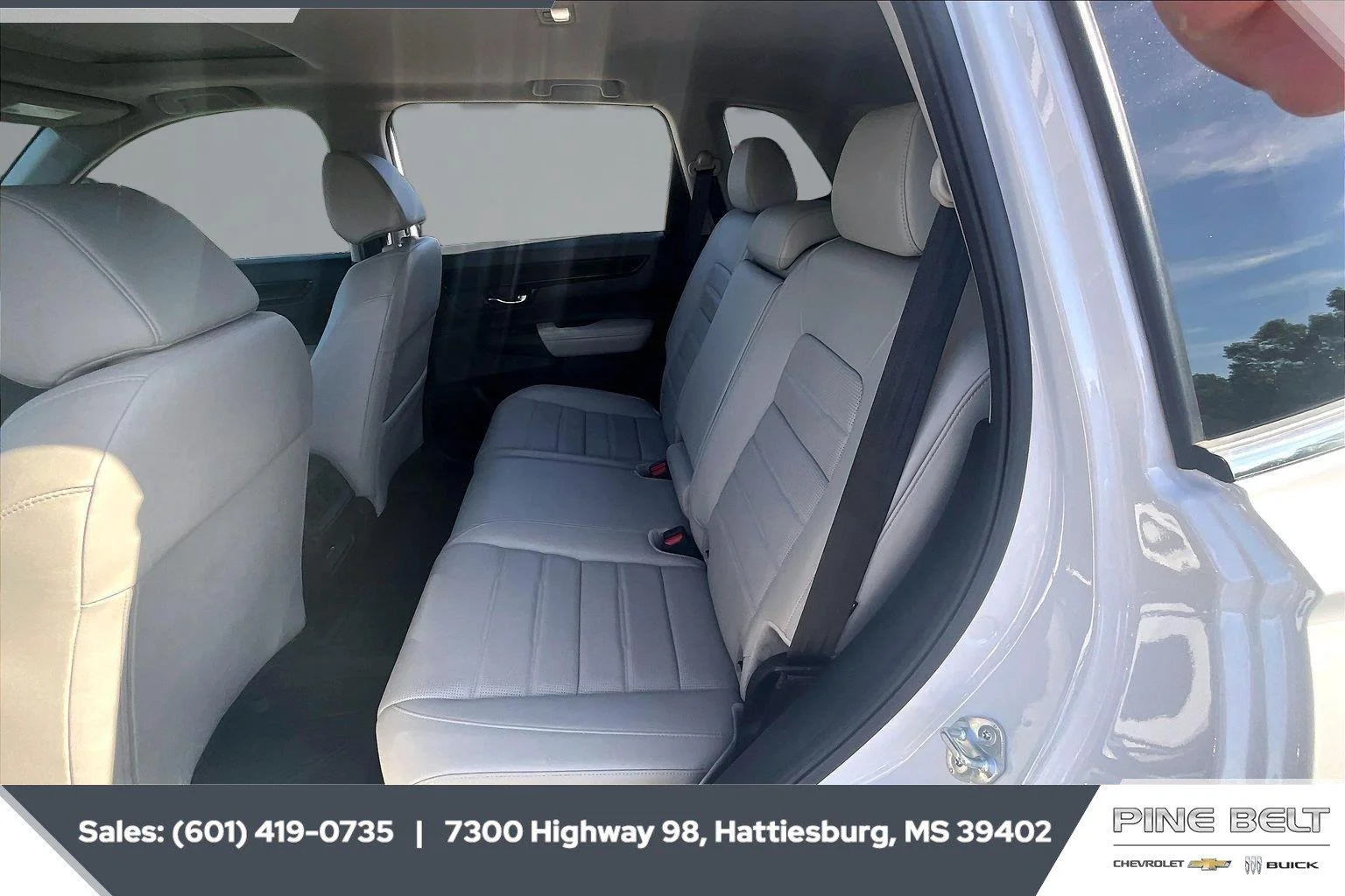 Used 2024 Platinum White Pearl Honda EX-L image 19