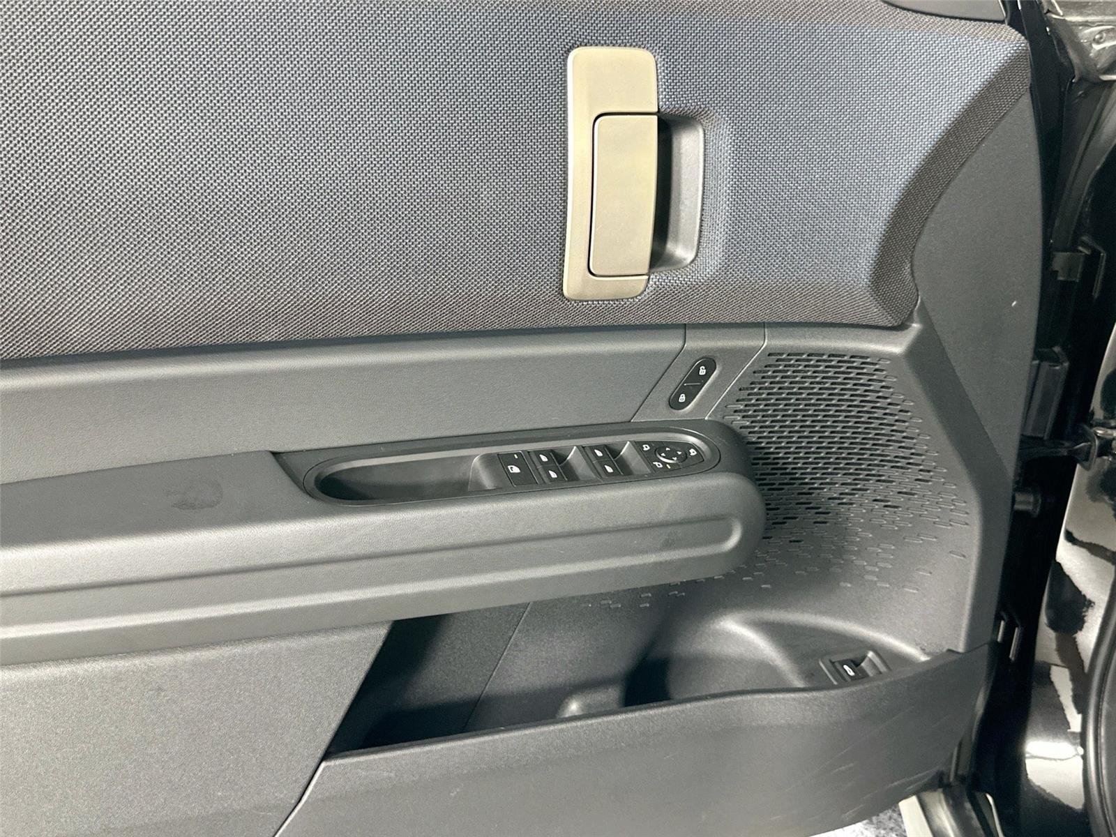 2025 MINI Countryman SE - Photo 15