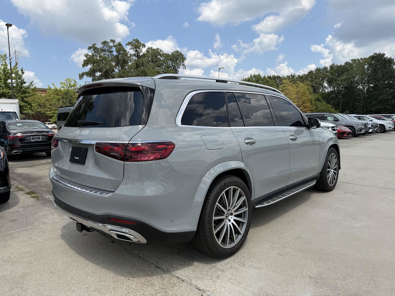 Certified Used 2025 MANUFAKTUR Alpine Grey Mercedes-Benz GLS 450 image 28