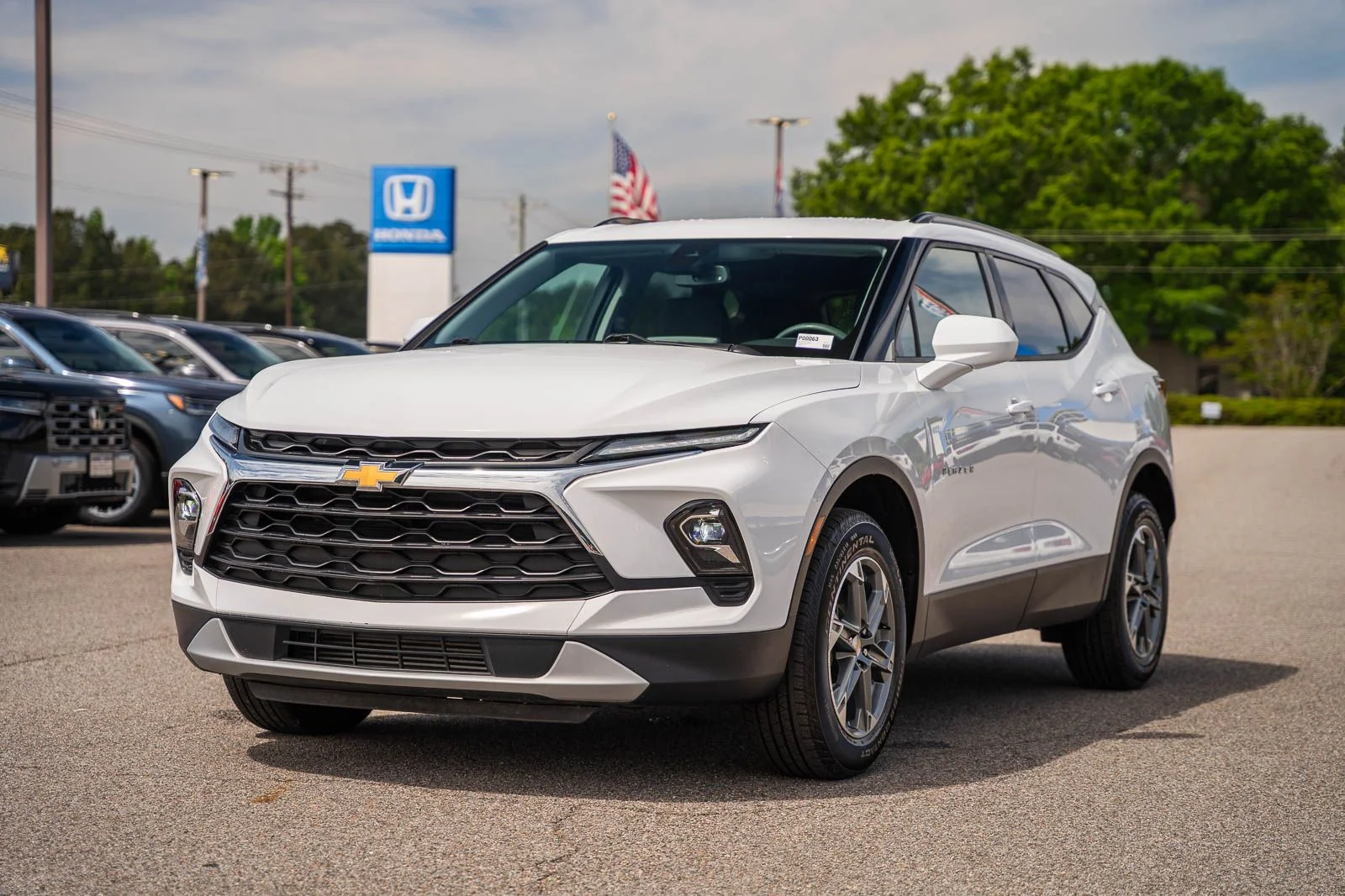 Used 2024 White Chevrolet LT image 2