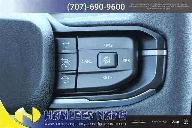 New 2026 Silver Zynith Clear-Coat Exterior Paint Jeep Laredo image 29