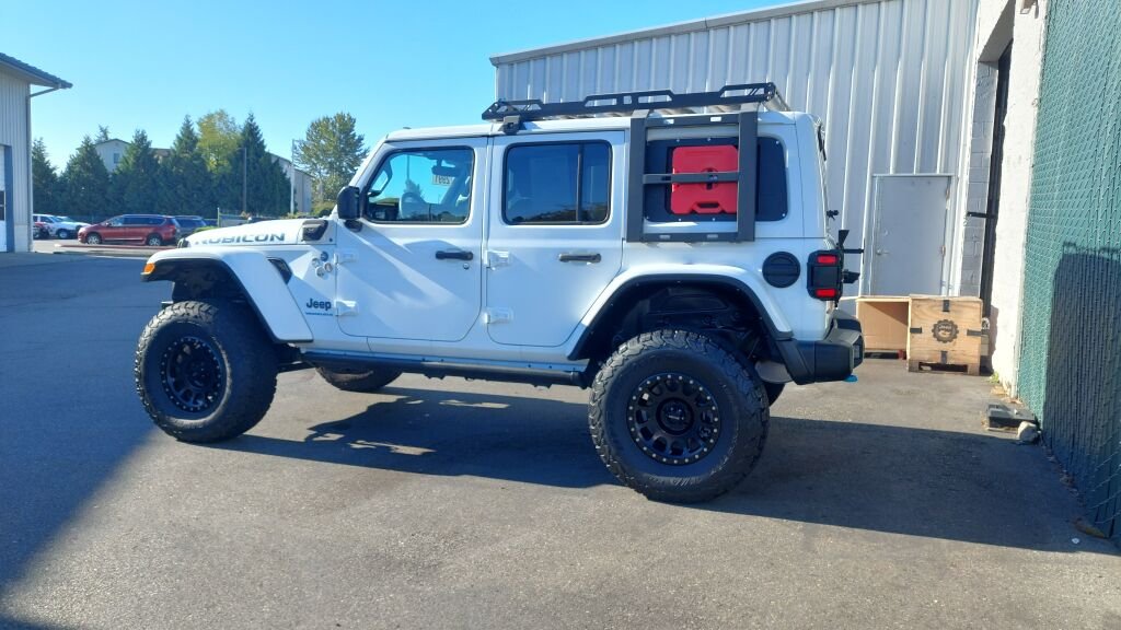 Used 2023 White Jeep Rubicon 4xe image 4