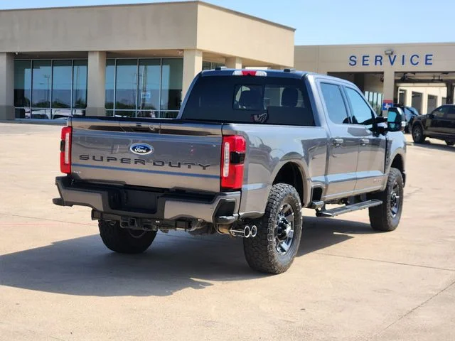 Used 2024 Gray Metallic Ford Lariat image 6