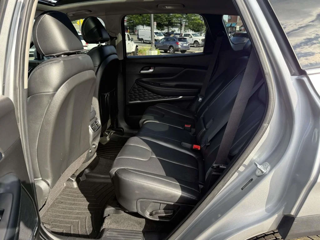 Used 2023 Silver Hyundai SEL image 14