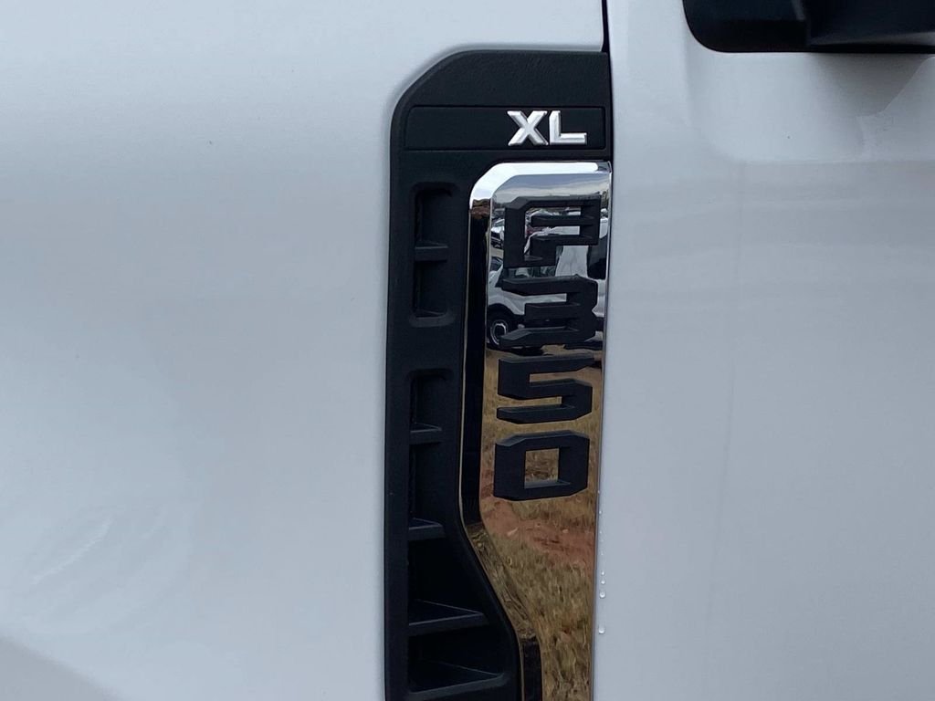 New 2026 Oxford White Ford F-350® XL image 9