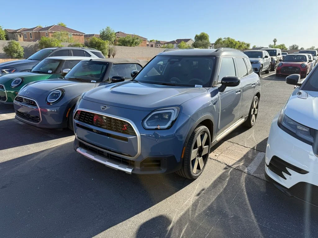 2027 MINI Countryman's photo