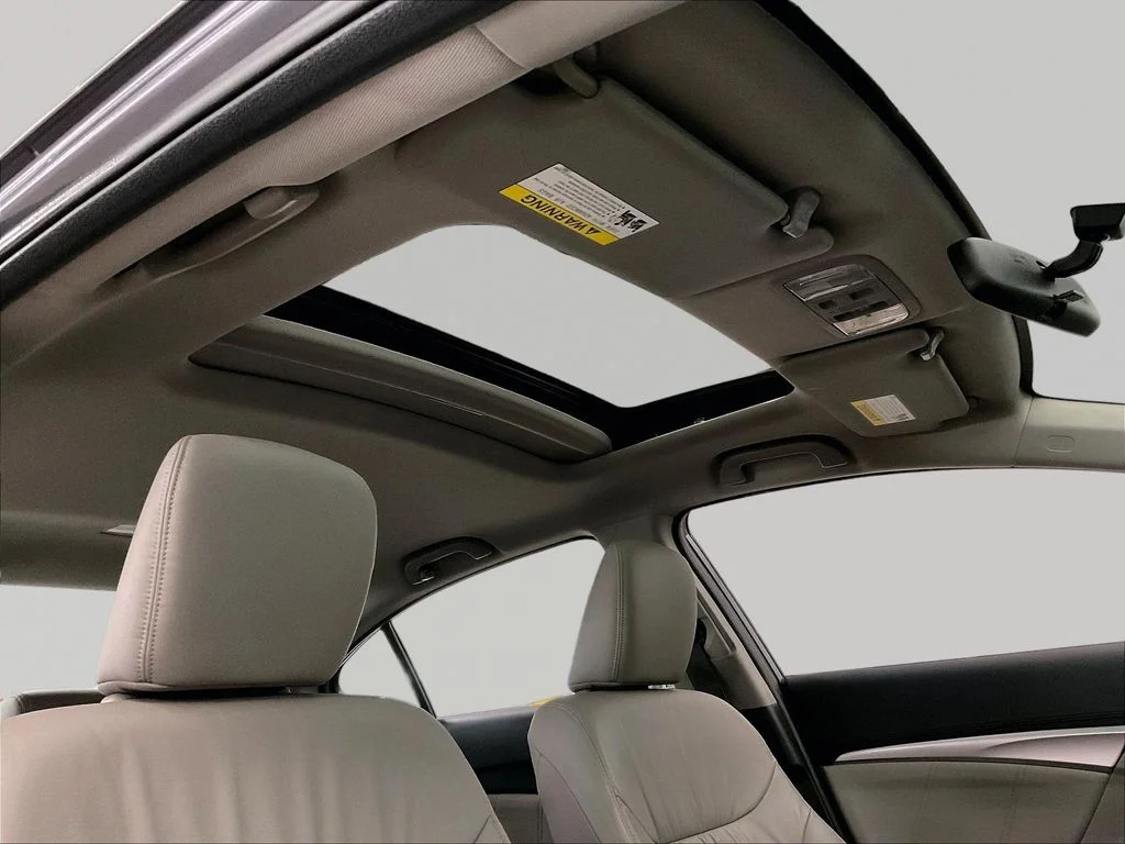 Used 2015 Gray Honda EX-L image 26
