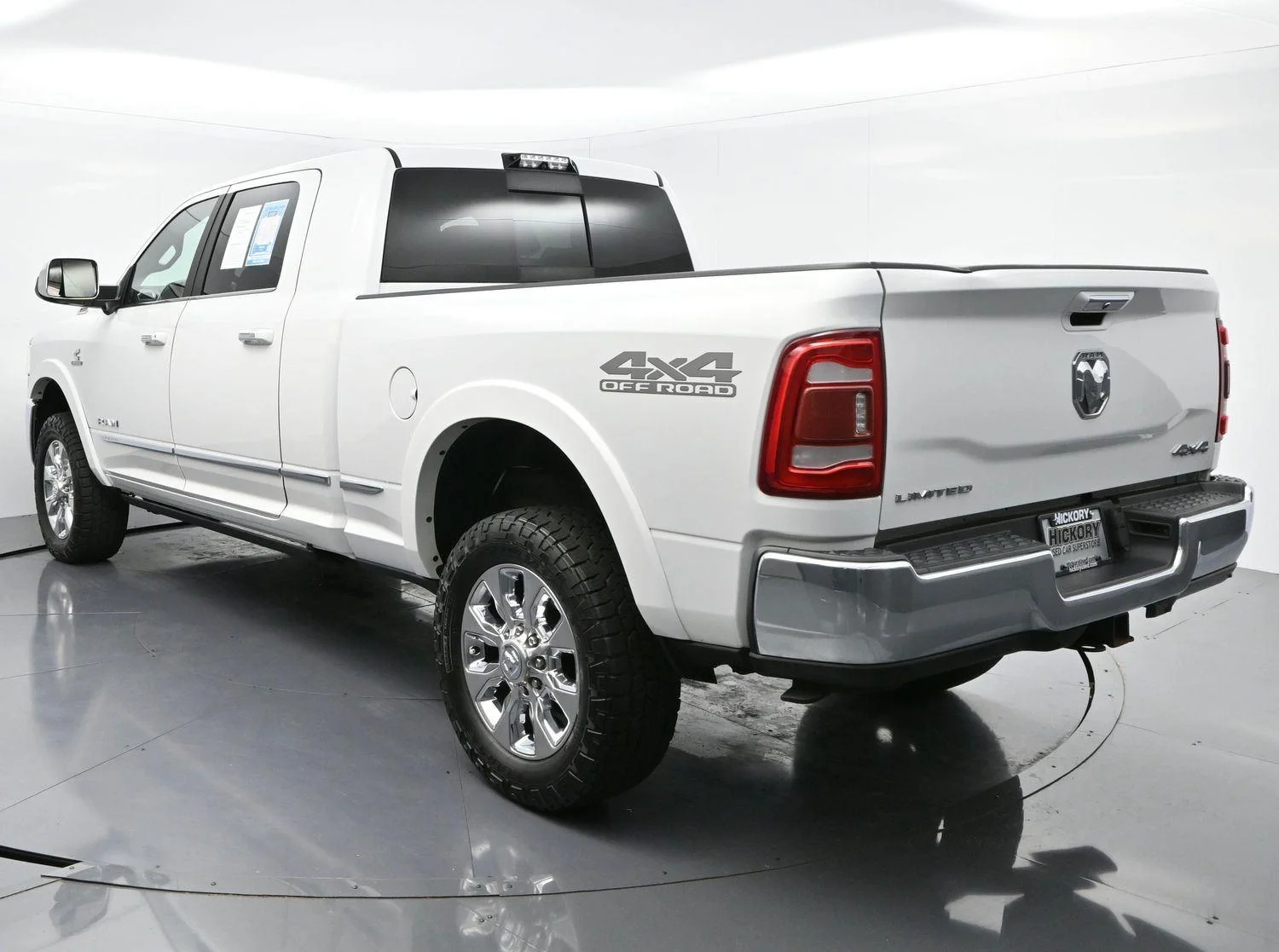 Used 2020 Bright White Clearcoat Ram Limited image 5