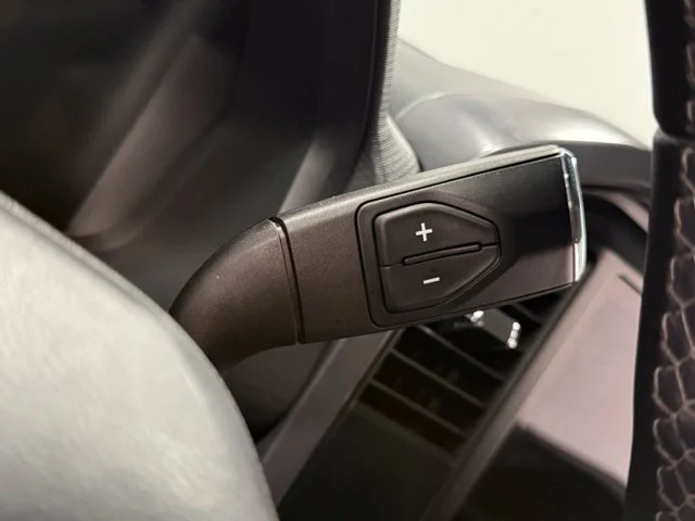 Used 2025 Blue Ford XLT image 15