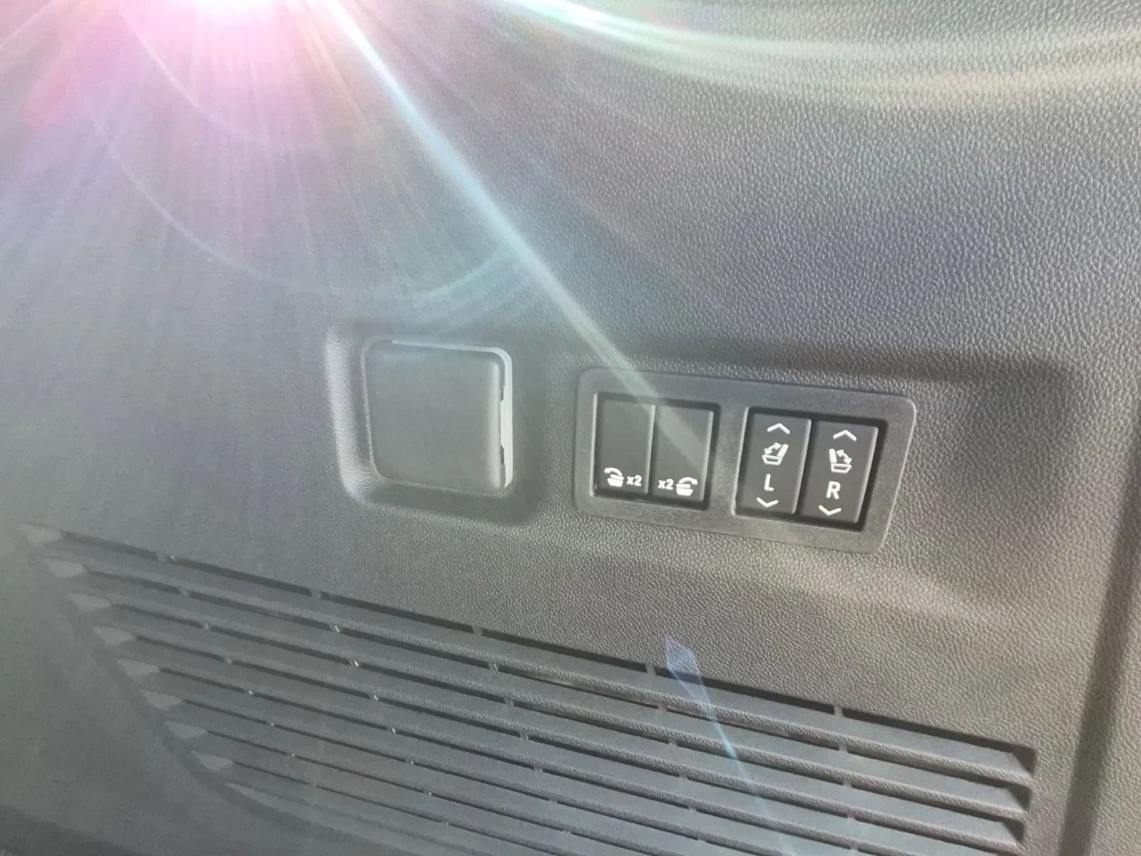 2026 GMC Yukon XL Elevation - Photo 37