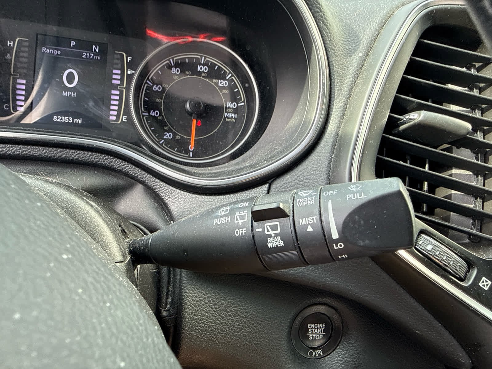 Used 2019 Velvet Red Pearlcoat Jeep Latitude Plus image 15