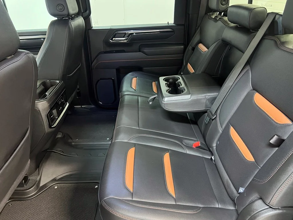 Used 2025 Black GMC AT4 image 30