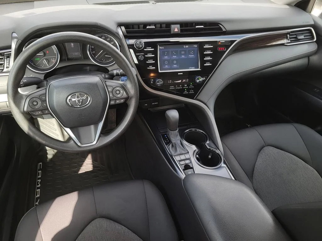 Used 2020 Silver Toyota LE image 13