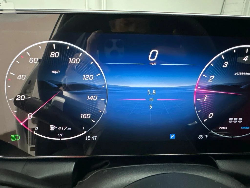 New 2027 White Mercedes-Benz GLC 300 image 15