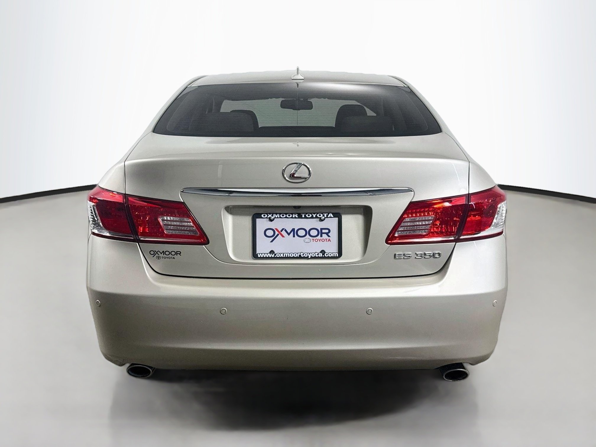 Used 2011 Satin Cashmere Metallic Lexus Base image 6