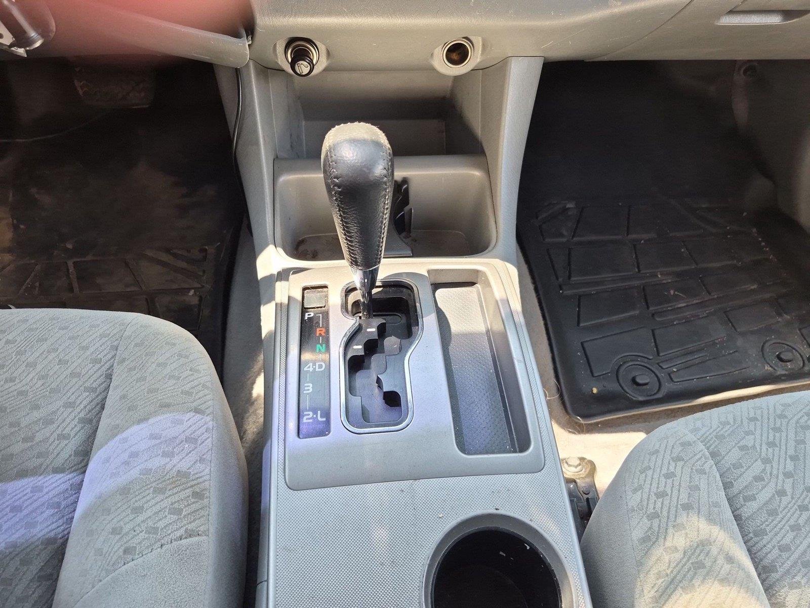 Used 2007  Toyota  image 26