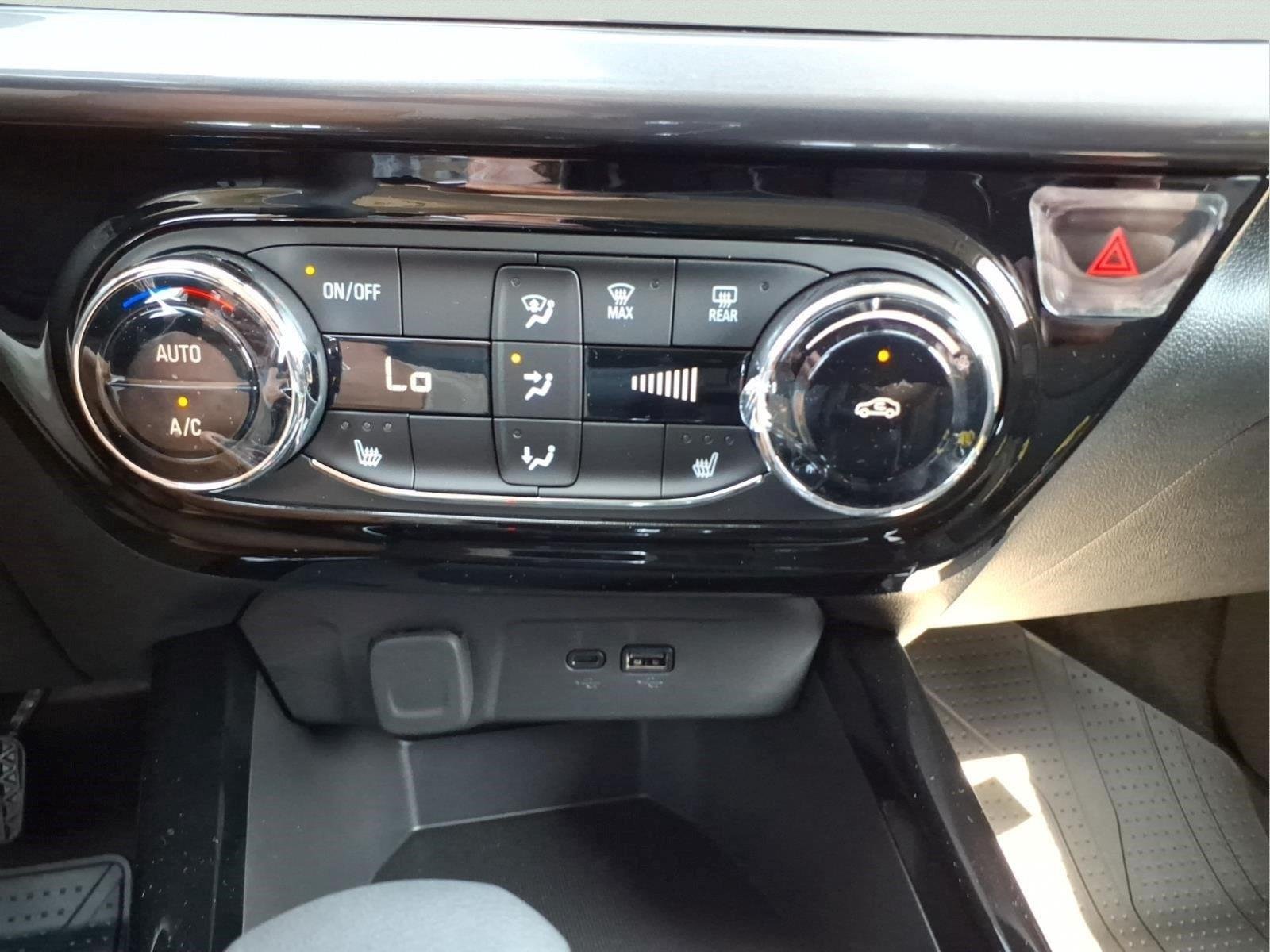 New 2026 Summit White Chevrolet ACTIV image 22