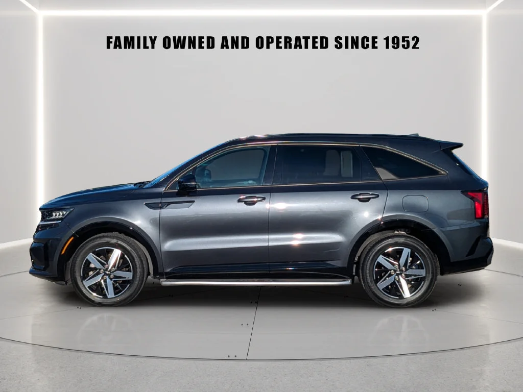 Used 2023 Gray Kia EX image 3