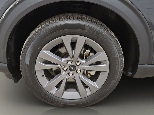 Used 2023 Blue Ford XLT image 25