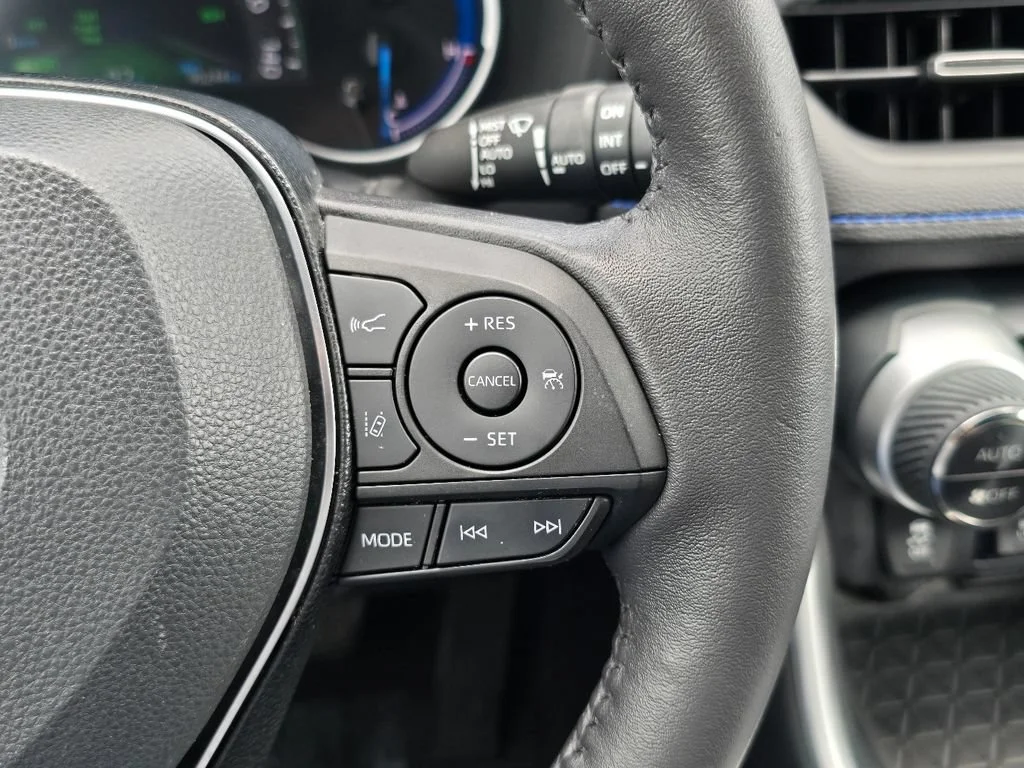 2021 Toyota RAV4 XSE - Photo 22