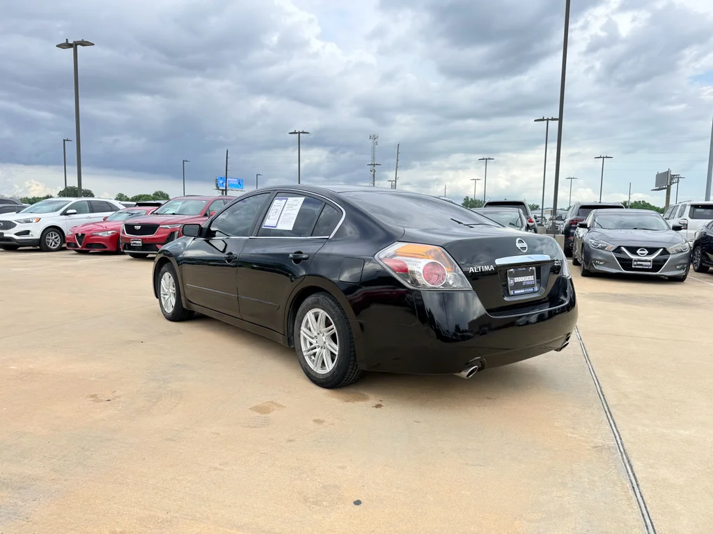 Used 2007 Super Black Nissan 2.5 S image 15