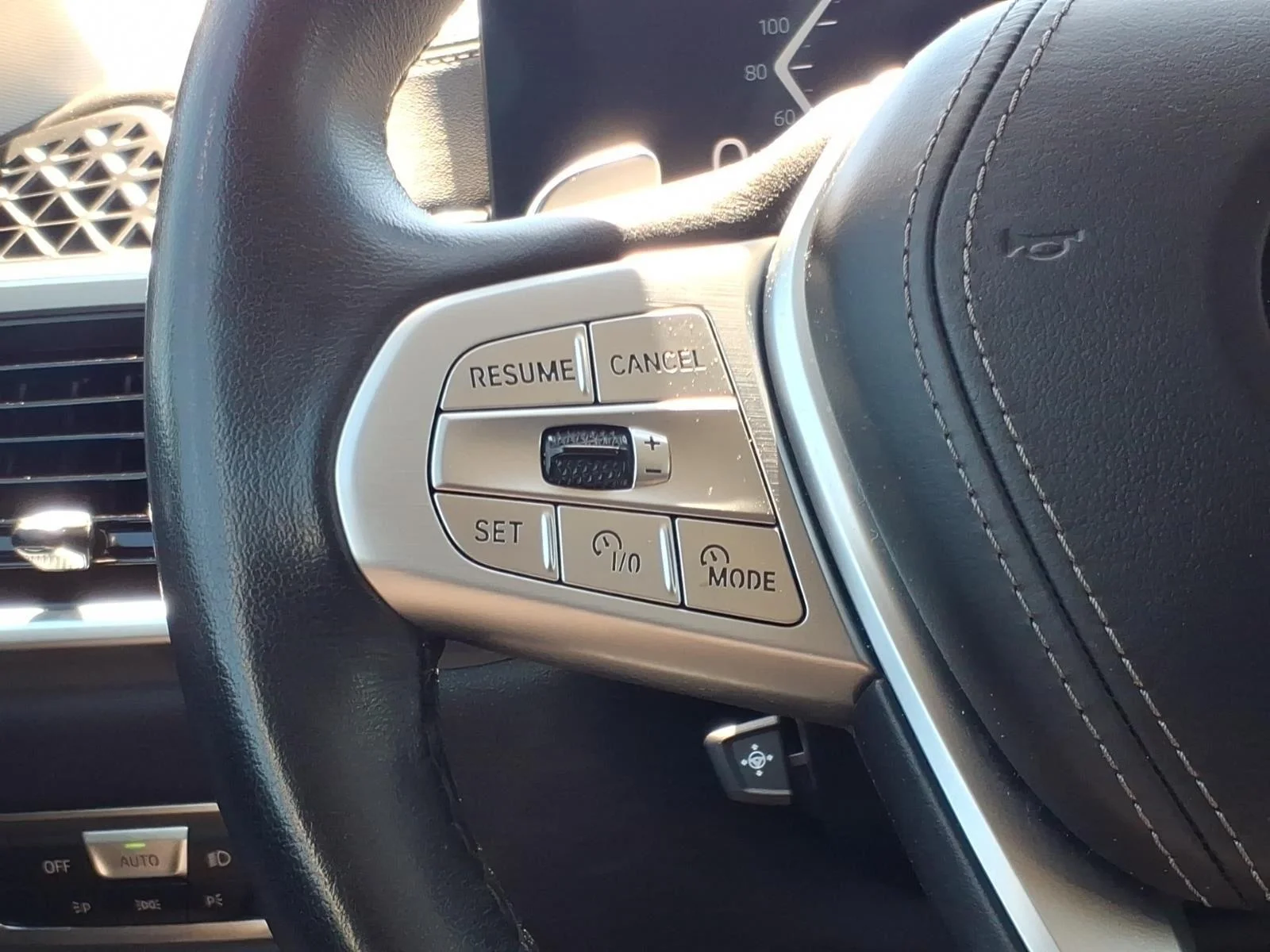 Used 2023 Black Sapphire Metallic BMW xDrive40i image 26